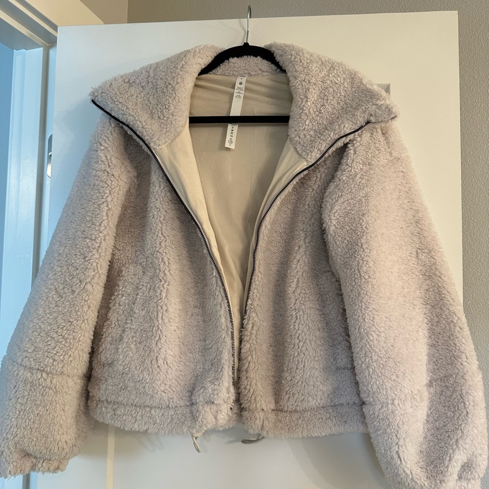 *SOLD* Lululemon fleece jacket